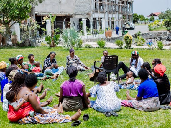 Waza And Act organized a music therapy session for 18 women and one young girl affected by the crisis, took part in the session.